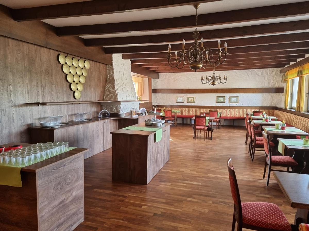 Landgasthof Zur Goldenen Traube بودرسدورف ام سي المظهر الخارجي الصورة